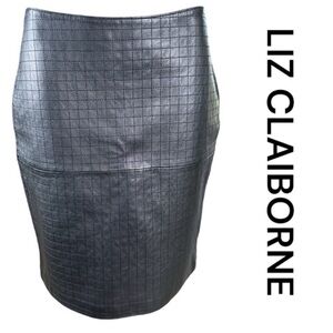 LIZ CLAIBORNE Genuine Leather Skirt, Black in Color, Size 4.